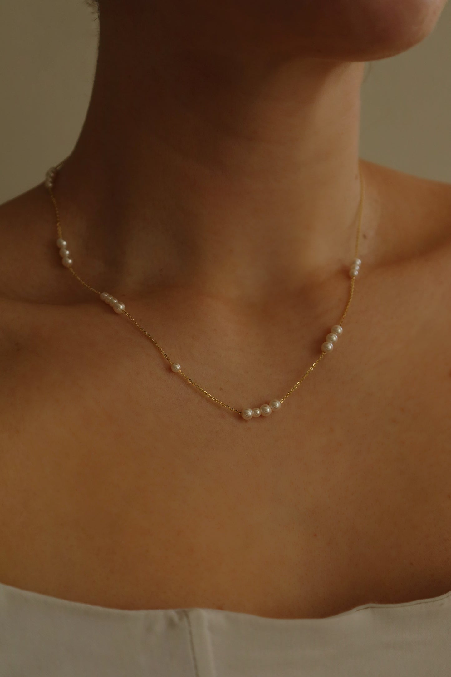 Náhrdelník BLÍZKOST s perličkami Nerezová ocel