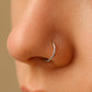 Fake piercing do nosu